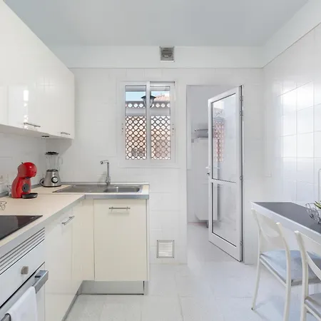 Appartement Afirama 1 *