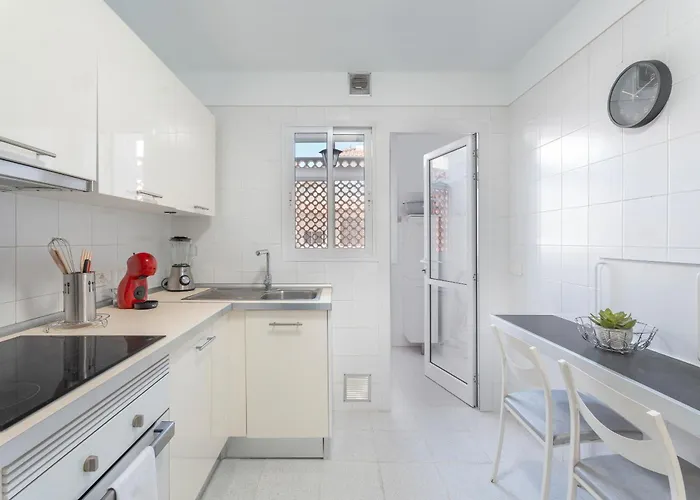 Apartment Afirama 1 *